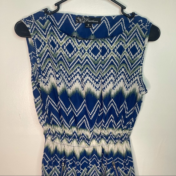 Medium Dress with Pockets - Picture 2 of 9